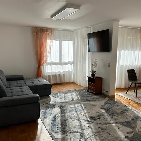 Pres De Paris Et Disneyland Apartment
